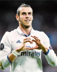  弗赖堡主帅续约至2026年夏季  