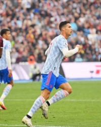  曼联绝杀西汉姆联，C罗替补破门  