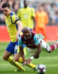  佛罗伦萨闷平深陷保级区  