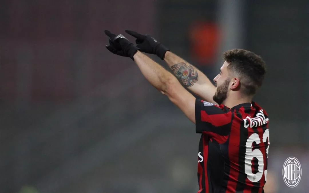  佛罗伦萨青年军发威三球完胜维罗纳  