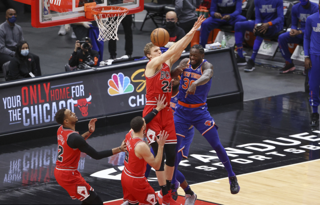  拉文30分公牛加时力克尼克斯止住三连败